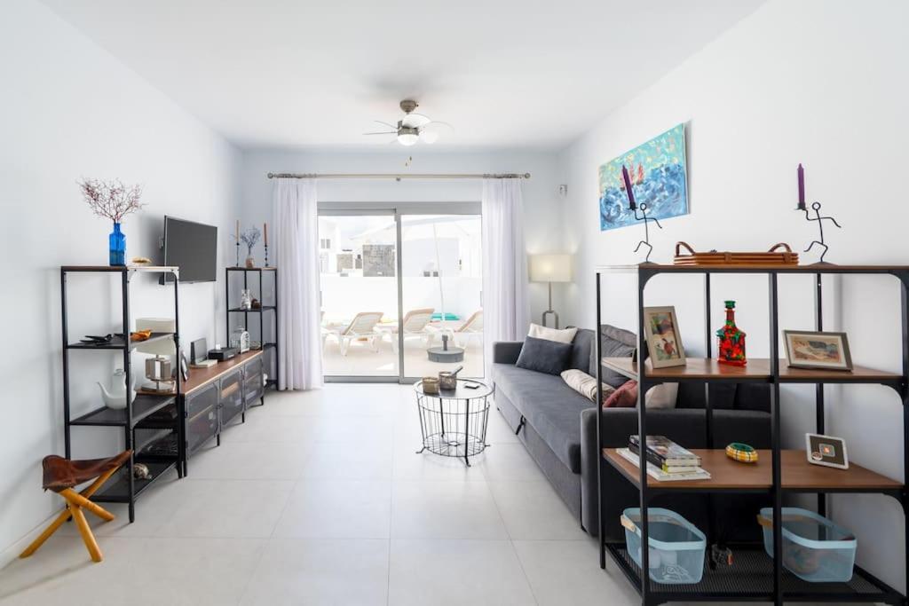 Casa Lolalo - Modern Villa With Pool, 15Min Walk To Marina Rubicon ปลายาบลังกา ภายนอก รูปภาพ